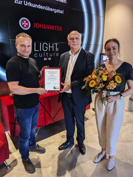 Urkundenübergabe der Johanniter Unfallhilfe an die DWD Concepts