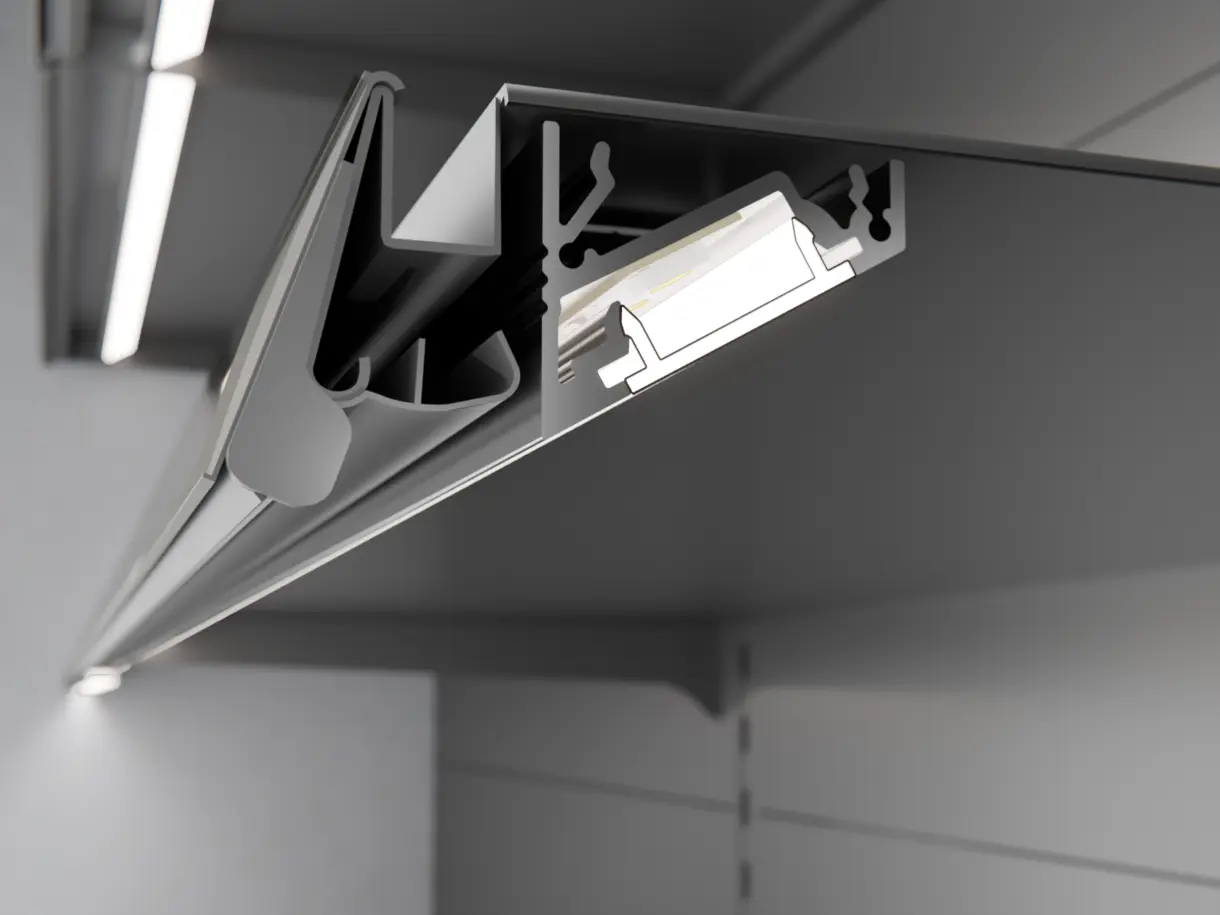 LED-Lichtleiste VERSURA L in Unterbaumontage am Metallfachboden – effiziente Beleuchtungslösung von DWD Concepts