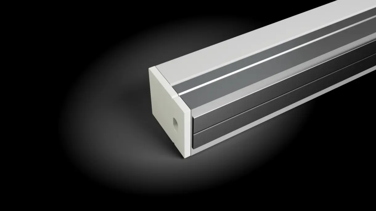 „LED-Lichtleiste CALLU L mit Magnetband-Befestigung an Metallfachböden – flexible Montage von DWD Concepts